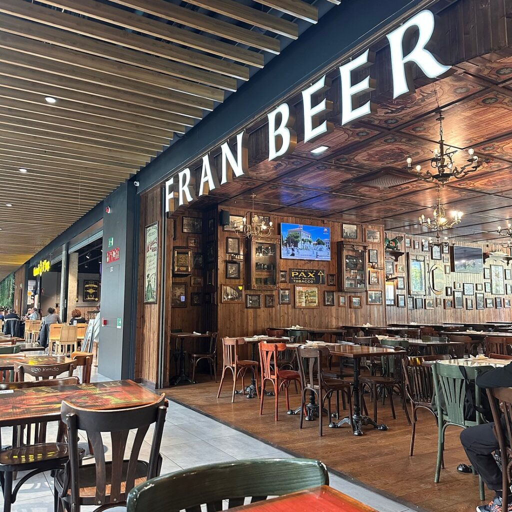 Fran Beer Puerto Venecia